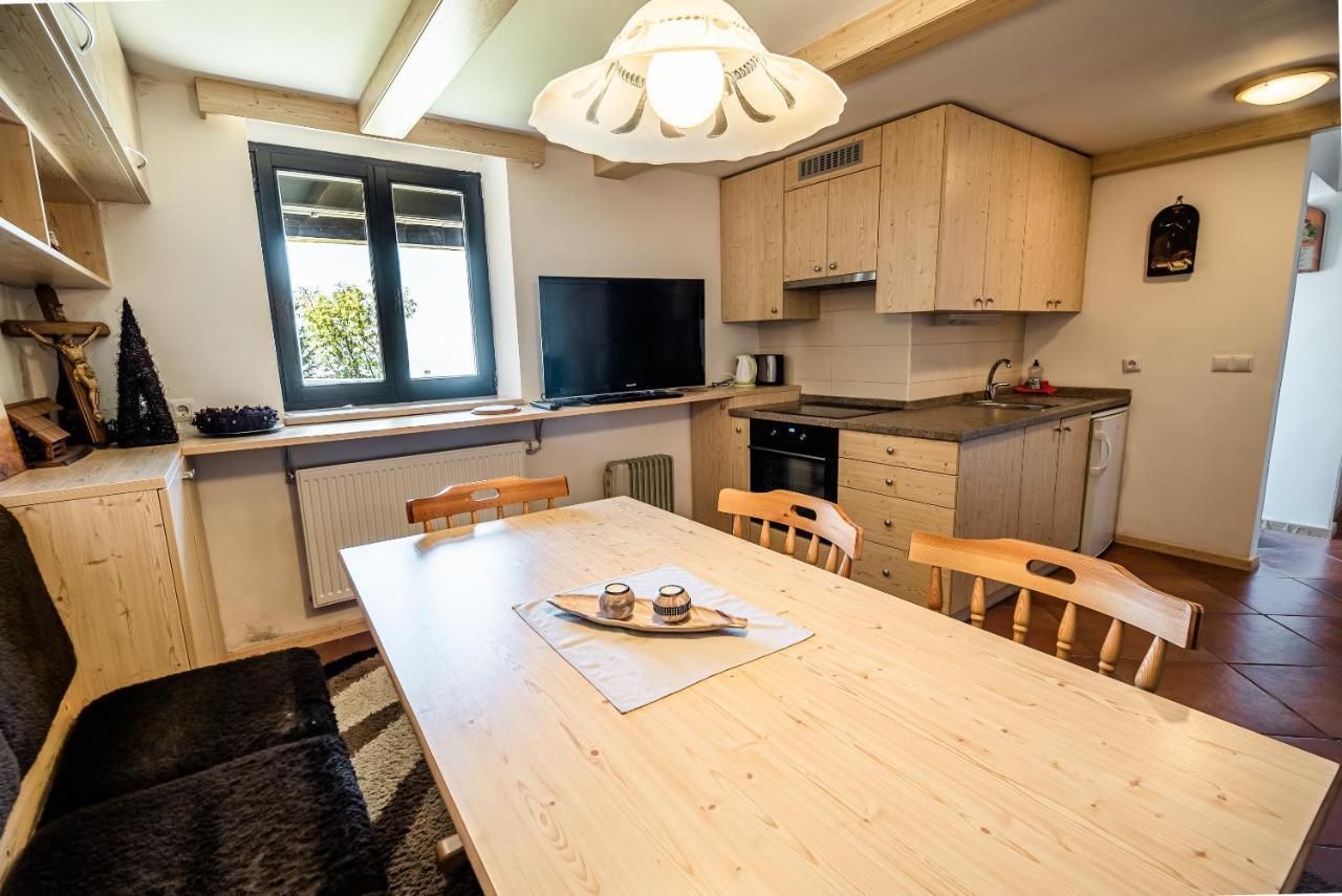 Apartments Zvoh, Krvavec, Ski-In, Ski-Out Cerklje na Gorenjskem Luaran gambar