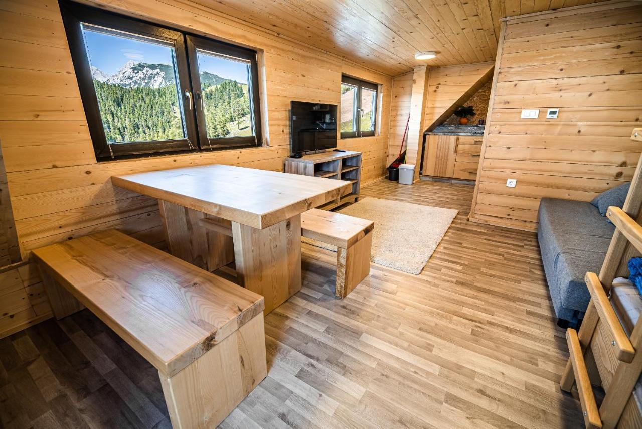 Apartments Zvoh, Krvavec, Ski-In, Ski-Out Cerklje na Gorenjskem Luaran gambar
