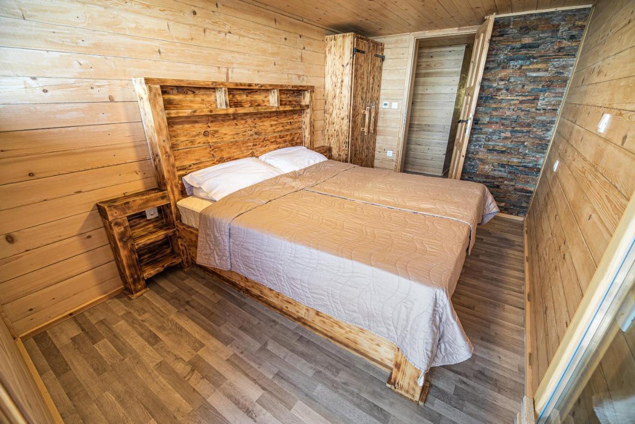 Apartments Zvoh, Krvavec, Ski-In, Ski-Out Cerklje na Gorenjskem Luaran gambar