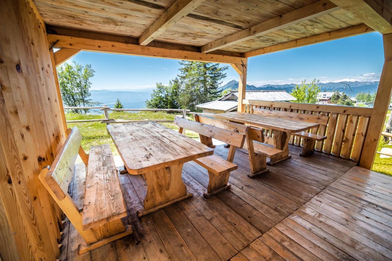 Apartments Zvoh, Krvavec, Ski-In, Ski-Out Cerklje na Gorenjskem Luaran gambar