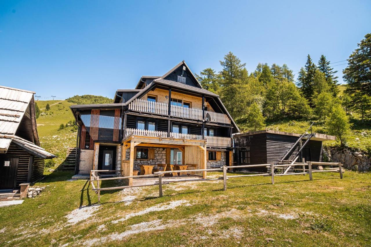 Apartments Zvoh, Krvavec, Ski-In, Ski-Out Cerklje na Gorenjskem Luaran gambar