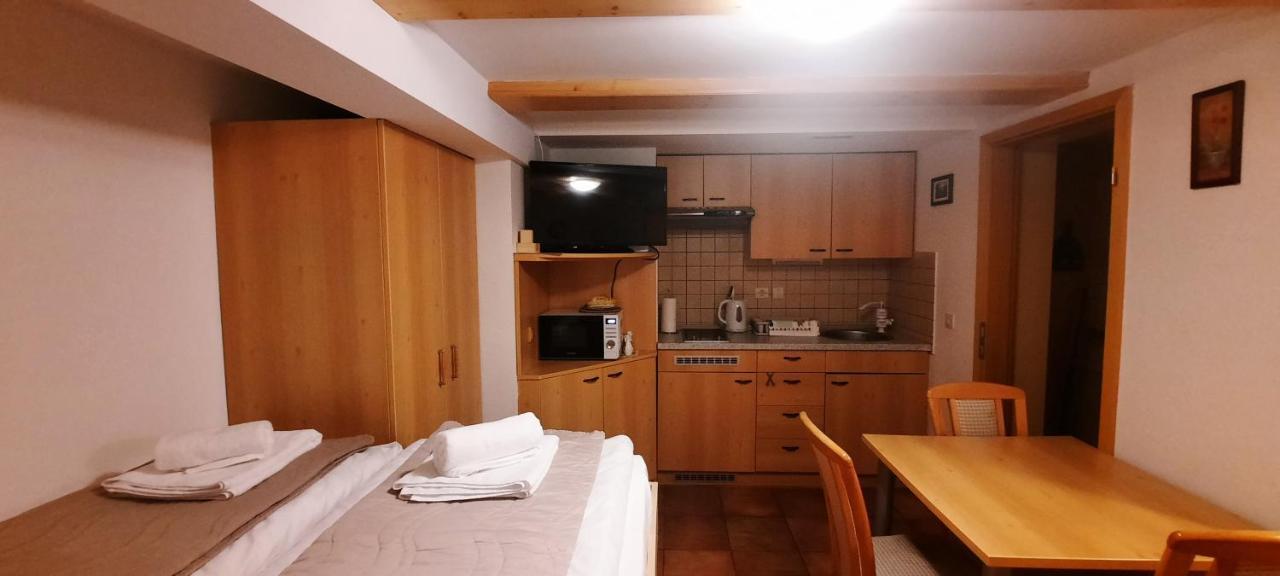 Apartments Zvoh, Krvavec, Ski-In, Ski-Out Cerklje na Gorenjskem Luaran gambar
