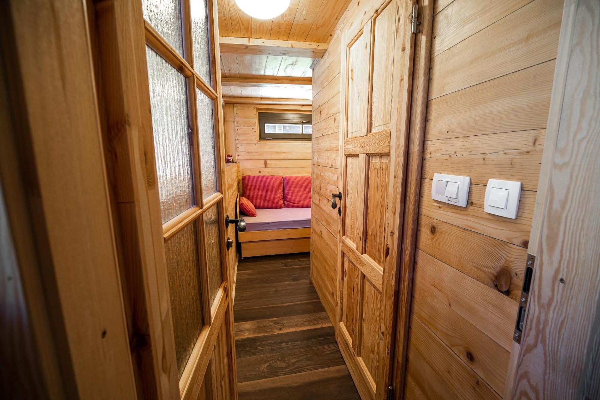Apartments Zvoh, Krvavec, Ski-In, Ski-Out Cerklje na Gorenjskem Bilik gambar